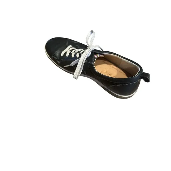 Ecco Black Leather Woman's Low Top Comfy Lace Up Sneakers EU Size (US 8-8.5) - Picture 6 of 8
